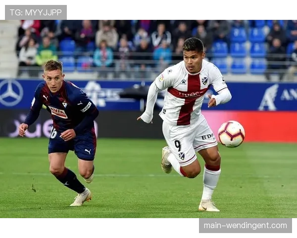 马卡奥脚伤未愈，塞维利亚防线轮换选择进一步减少